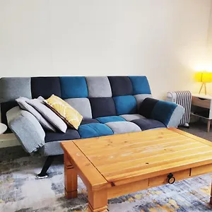 https://stone-lodge-5-min-walk-to-town-centre.westport-hotels.com
